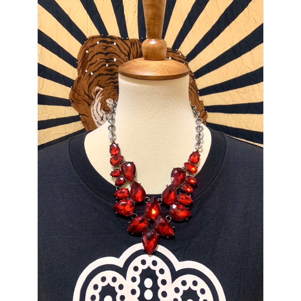 🌈 Amazing Mystical Hamsa top - Picture 2 of 7
